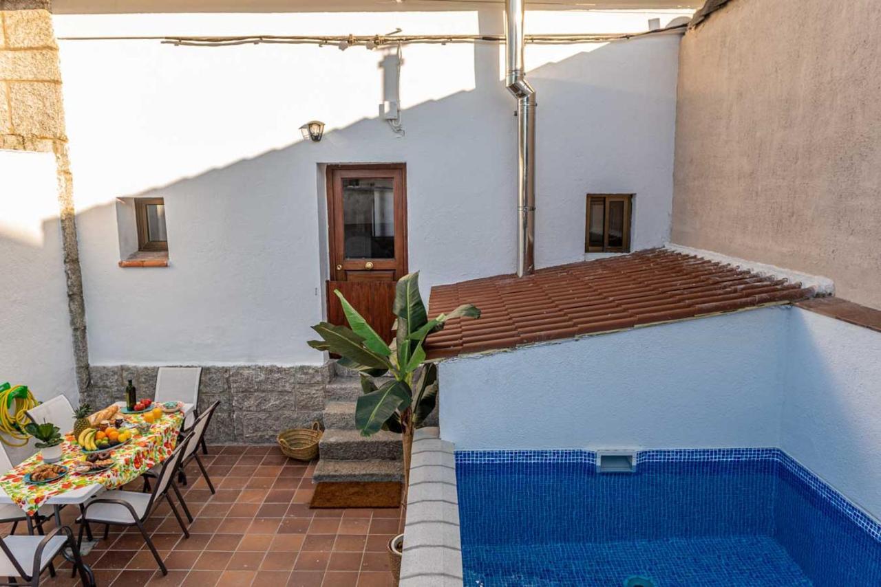 Casa Rural Valsain Lodge La Pradera de Navalhorno Luaran gambar