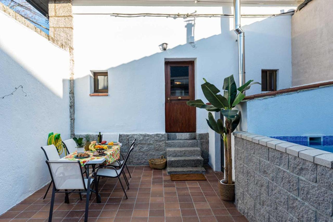 Casa Rural Valsain Lodge La Pradera de Navalhorno Luaran gambar