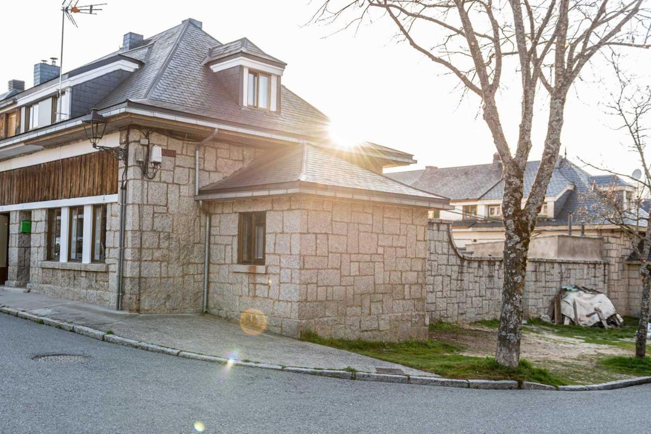 Casa Rural Valsain Lodge La Pradera de Navalhorno Luaran gambar